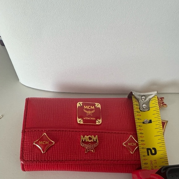 MCM Red 6 Ring Key Case Holder with charms and COA - Picture 11 of 12